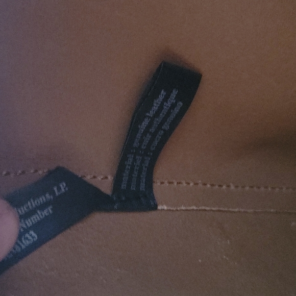 Kenneth Cole Bag - Picture 6 of 7